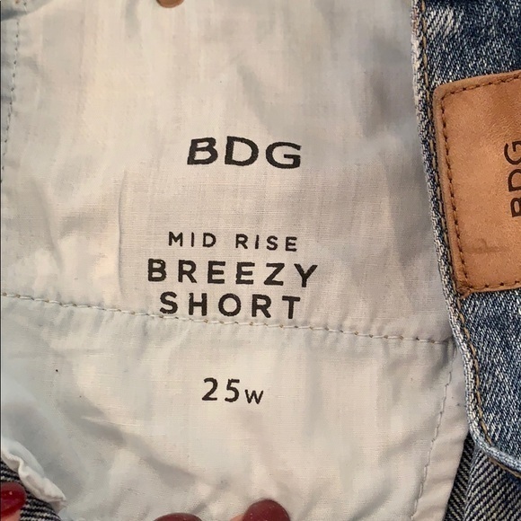 BDG Cut off daisy dukes button fly jean shorts - Picture 5 of 13